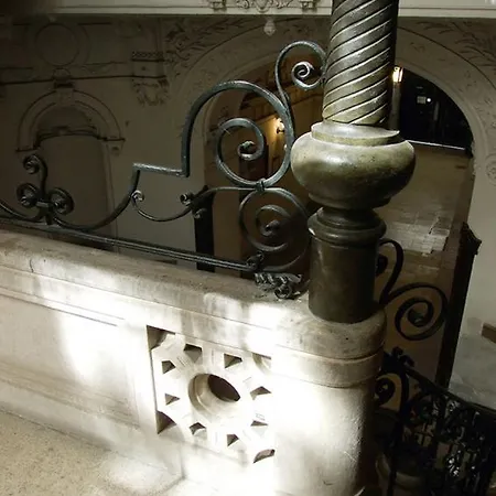 Apartment Midtown Budapest